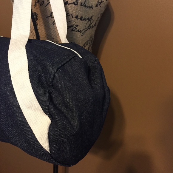 Private Party Duffle Bag - Picture 5 of 9